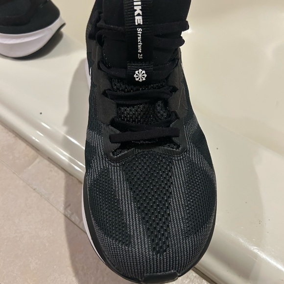 Nike Structure 25 Women’s Road Running Shoes NWOT size 9.5 - Picture 4 of 7